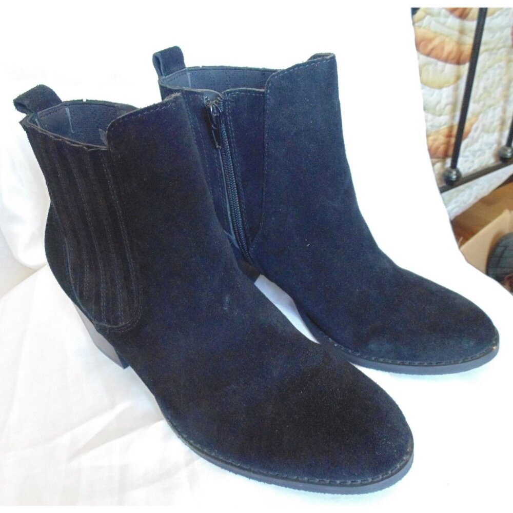 Women’s Crown Vintage Ankle Boots Booties Black Suede Size 9